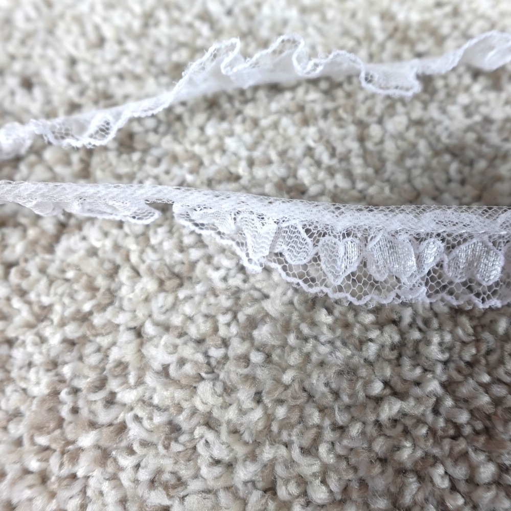 Vintage White Lace Heart Trim Embroidered Ruffle 3 Yards 10 Inches 0.5 Inch Wide